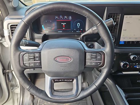 Used 2025 Ford F250 Platinum AWD/4WD image 19