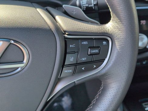 Used 2023 Lexus ES 350 F Sport image 18