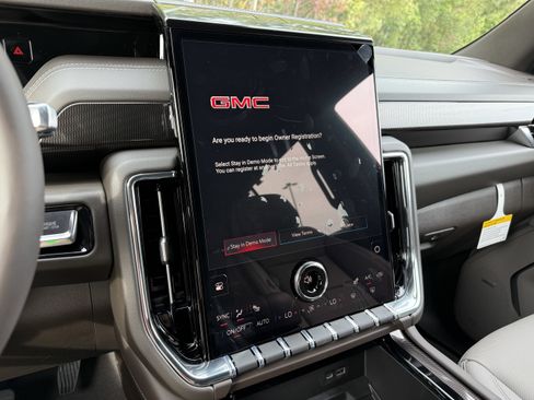 New 2026 GMC Yukon XL Elevation w/ LPO, Illumination Package image 27