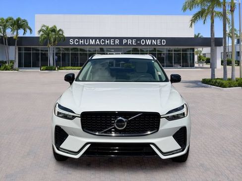 Used 2024 Volvo XC60 B5 Core AWD/4WD image 2