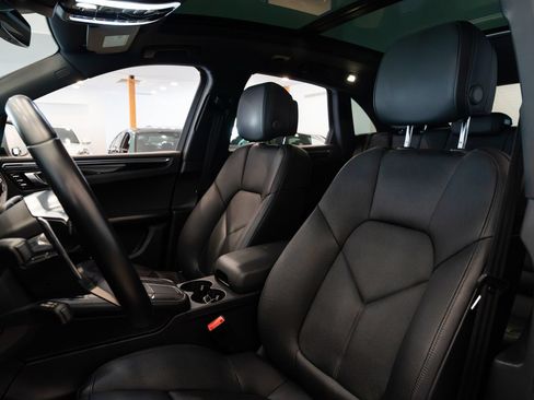 Used 2020 Porsche Macan S AWD/4WD image 18