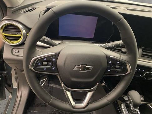 New 2026 Chevrolet Trax LT FWD image 15