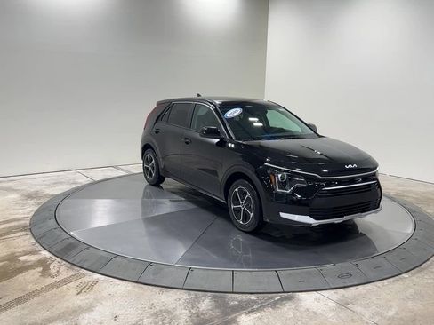 New 2025 Kia Niro LX image 7