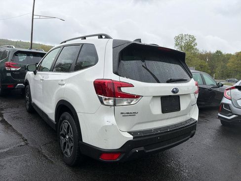 Used 2024 Subaru Forester Premium AWD/4WD image 13