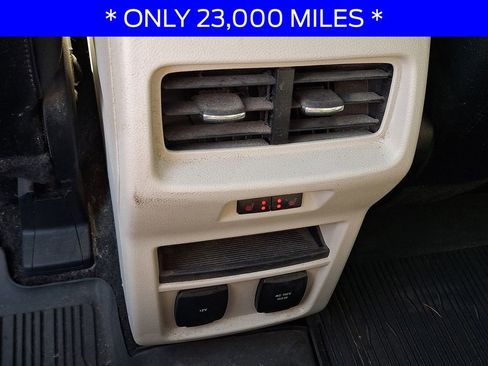 Used 2020 Ford Edge Titanium w/ Equipment Group 301A image 11