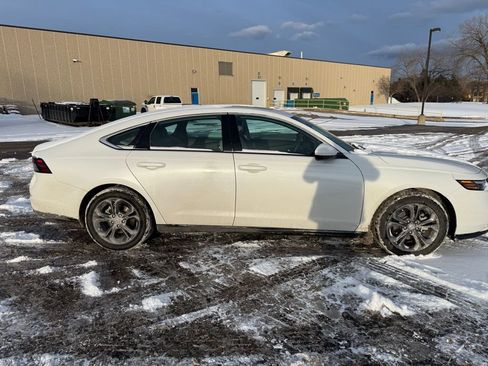 Used 2023 Honda Accord EX image 7