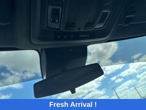 Used 2023 Chevrolet Silverado 1500 LT image 9