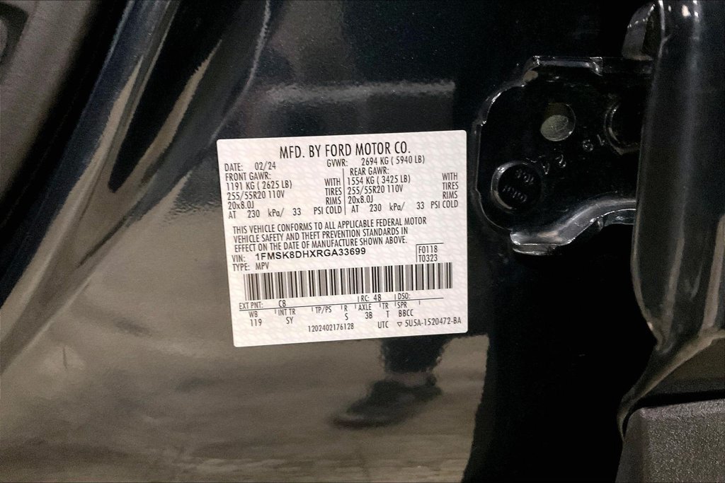 Certified 2024 Ford Explorer XLT w/ Equipment Group 202A AWD/4WD image 30