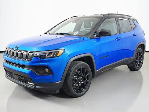 Used 2022 Jeep Compass Latitude AWD/4WD image 7