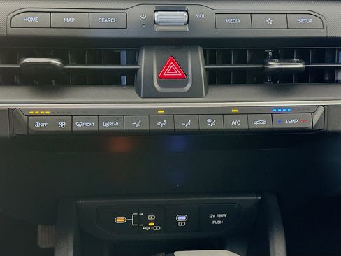 Used 2025 Kia K4 FWD image 23