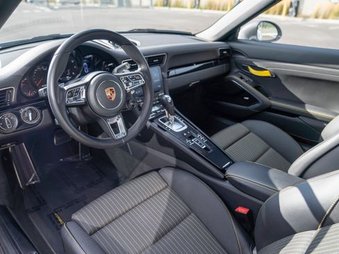 Certified 2019 Porsche 911 Carrera T RWD image 4