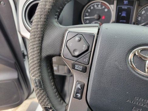 Used 2020 Toyota Tacoma SR5 image 16