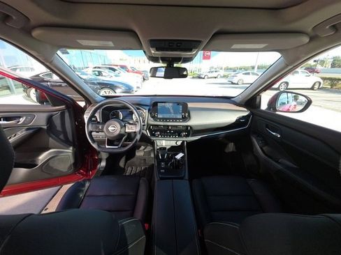 Used 2023 Nissan Rogue SL w/ SL Premium Package image 27