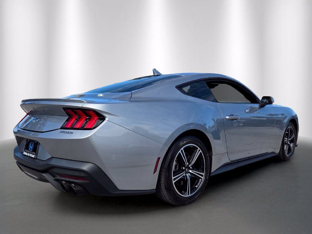 Used 2024 Ford Mustang Premium RWD image 3