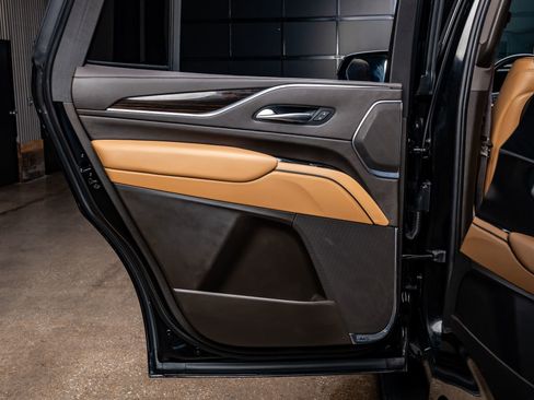 Used 2023 Cadillac Escalade Sport w/ Touring Package image 35