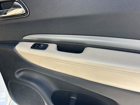 Used 2018 Dodge Durango GT w/ Premium Group RWD image 12