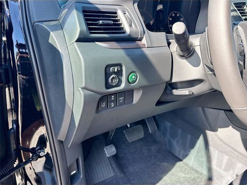 Certified 2025 Honda Ridgeline Sport+ image 11