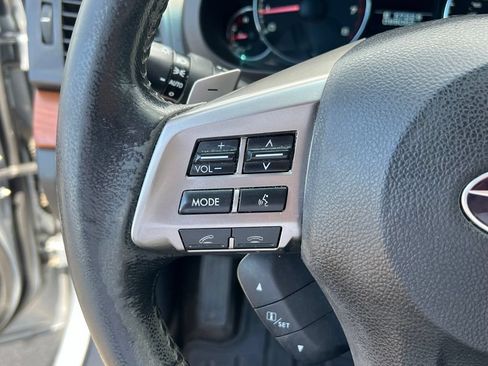 Used 2013 Subaru Outback 2.5i Limited w/ Moonroof Pkg AWD/4WD image 33