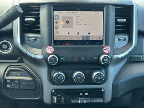 Used 2024 RAM 2500 Big Horn image 13