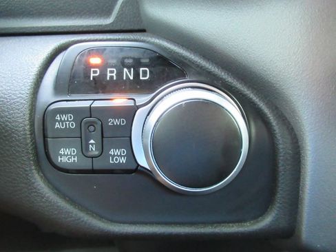 Used 2022 RAM 1500 Big Horn AWD/4WD image 25