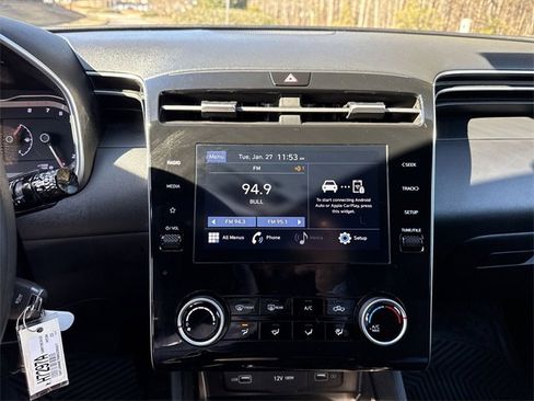 Used 2022 Hyundai Santa Cruz SE image 12