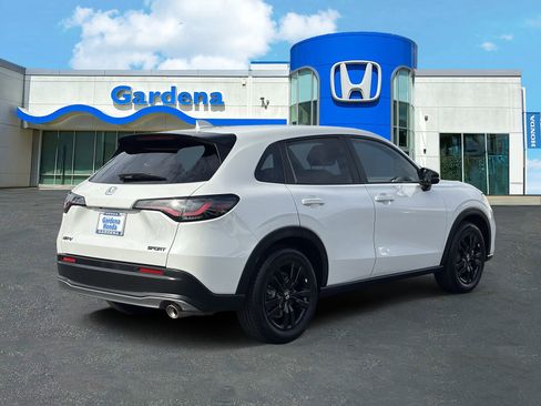Certified 2027 Honda HR-V Sport image 6
