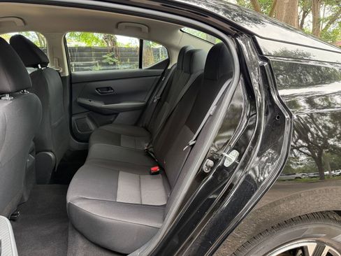 Used 2025 Nissan Sentra SV FWD image 36