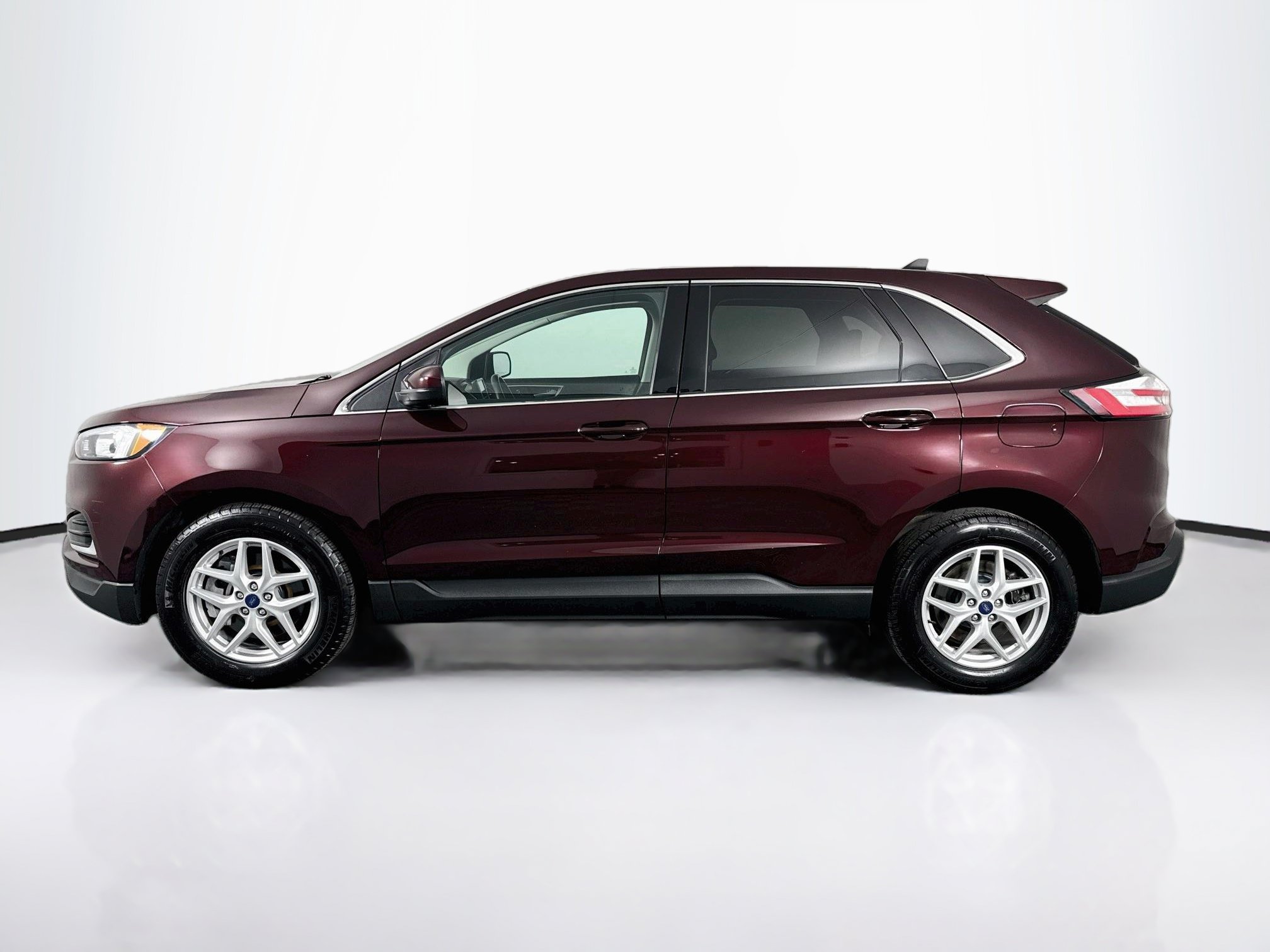 Used 2022 Ford Edge SEL AWD/4WD image 11