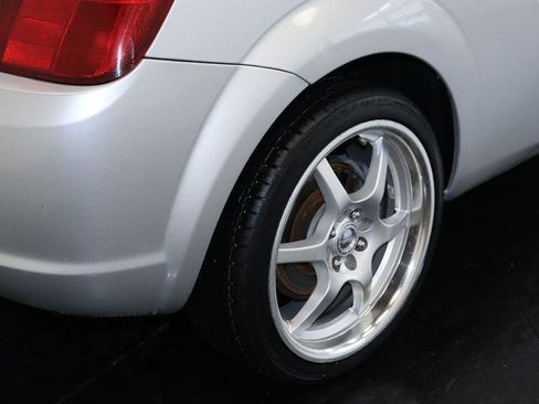 Used 2000 Toyota MR2 RWD image 13