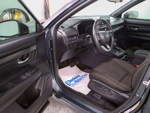 Used 2023 Honda CR-V Sport image 3