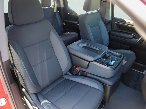 Used 2024 Chevrolet Silverado 1500 LT AWD/4WD image 32
