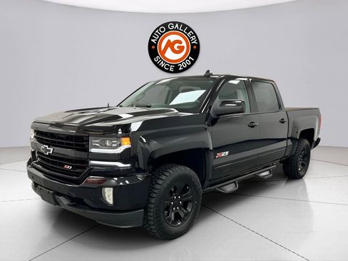 Used 2017 Chevrolet Silverado 1500 LTZ Z71 w/ LTZ Plus Package image 3