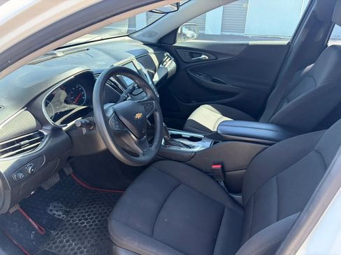Used 2018 Chevrolet Malibu LT FWD image 11