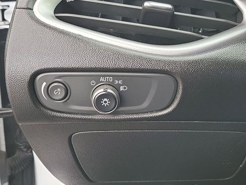 Certified 2020 Chevrolet Malibu LS image 10