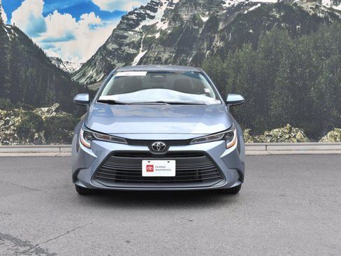 Used 2025 Toyota Corolla LE FWD image 5