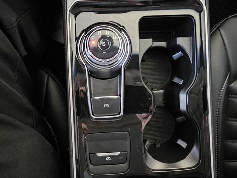 Used 2020 Ford Edge SEL w/ Convenience Package AWD/4WD image 25