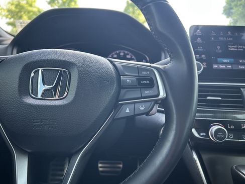 Used 2021 Honda Accord Sport image 19