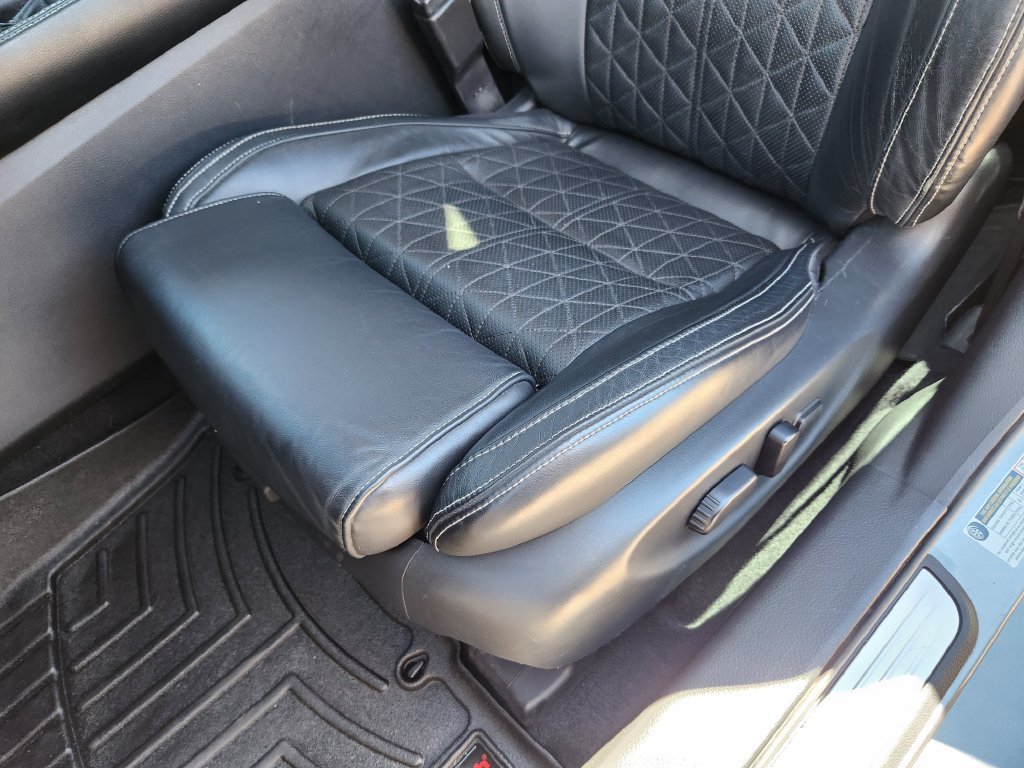 Certified 2022 Nissan Maxima Platinum w/ Sport Mat Group FWD image 21