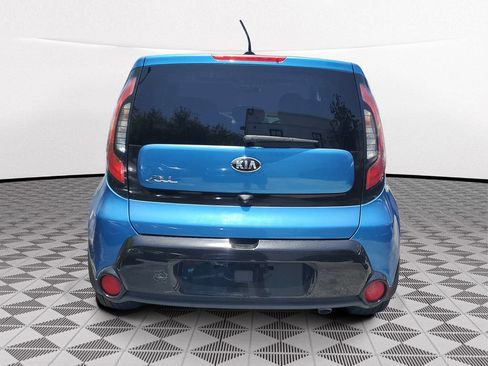 Used 2016 Kia Soul + w/ Designer's Package FWD image 4
