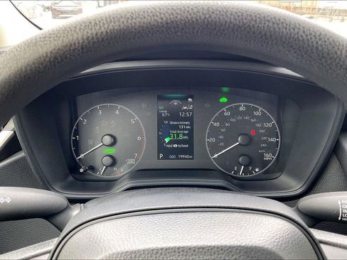 Used 2024 Toyota Corolla LE image 20