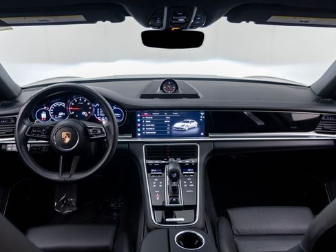 Certified 2023 Porsche Panamera 4 AWD/4WD image 11