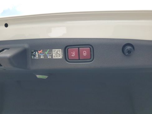 Certified 2025 Mercedes-Benz E 350 Sedan image 8