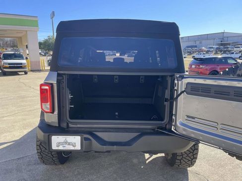 New 2025 Ford Bronco Base image 39