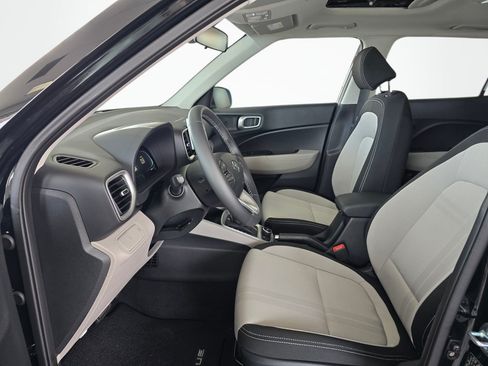 New 2026 Hyundai Venue SEL FWD image 14