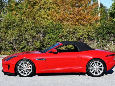 Used 2019 Jaguar F-TYPE Convertible image 29