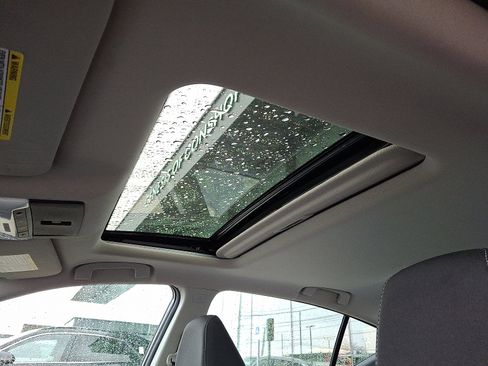 Used 2021 Nissan Altima 2.5 SV w/ SV Premium Package image 14