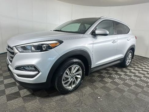 Used 2016 Hyundai Tucson SE w/ Option Group 02 AWD/4WD image 6