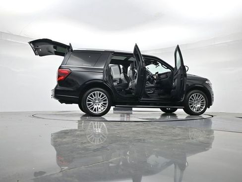 Certified 2023 Ford Expedition Platinum AWD/4WD image 52