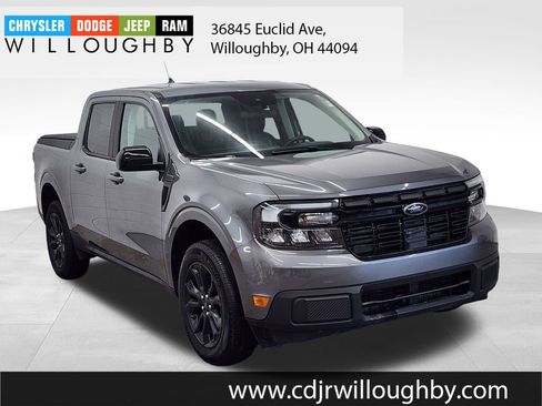 Used 2024 Ford Maverick Lariat w/ Black Appearance Package image 3