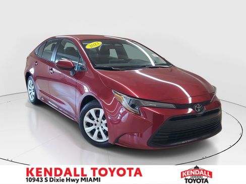 Used 2023 Toyota Corolla LE FWD image 1